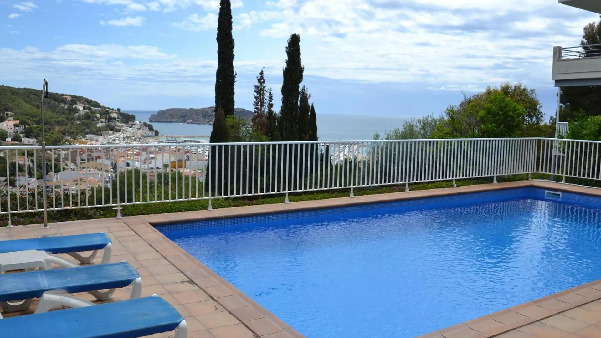 Casa Blanca A - L'Estartit, Roca Maura - Es-323-59 Apartment