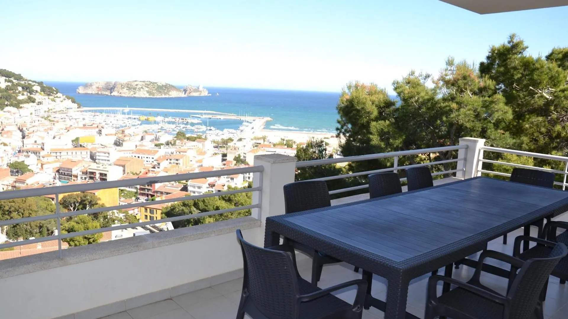 Casa Blanca A - L'Estartit, Roca Maura - Es-323-59 Apartment