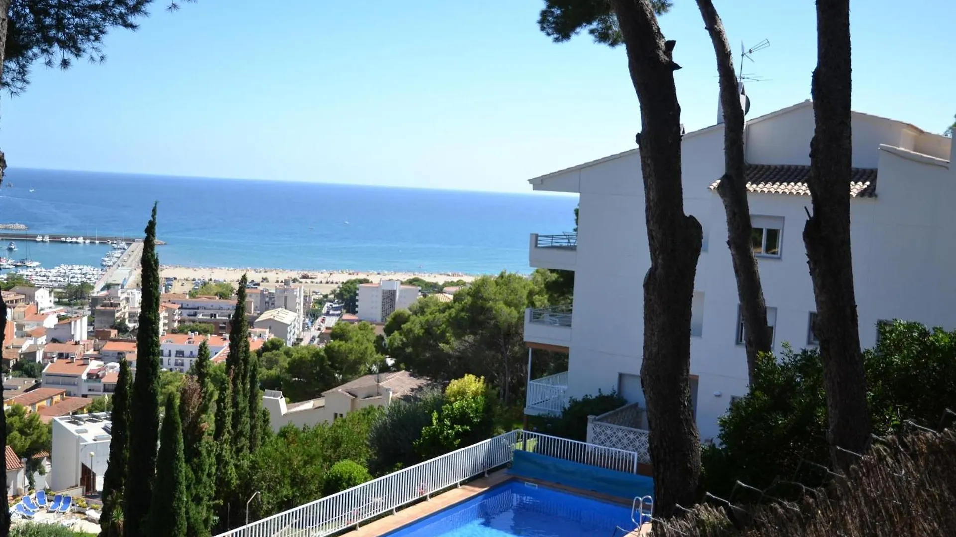 Casa Blanca A - L'Estartit, Roca Maura - Es-323-59 Apartment