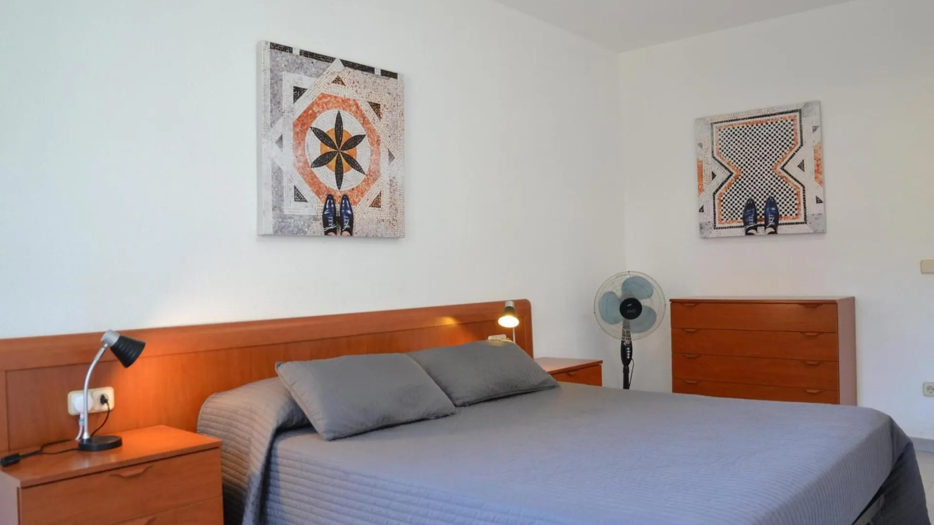 Casa Blanca A - L'Estartit, Roca Maura - Es-323-59 Apartment