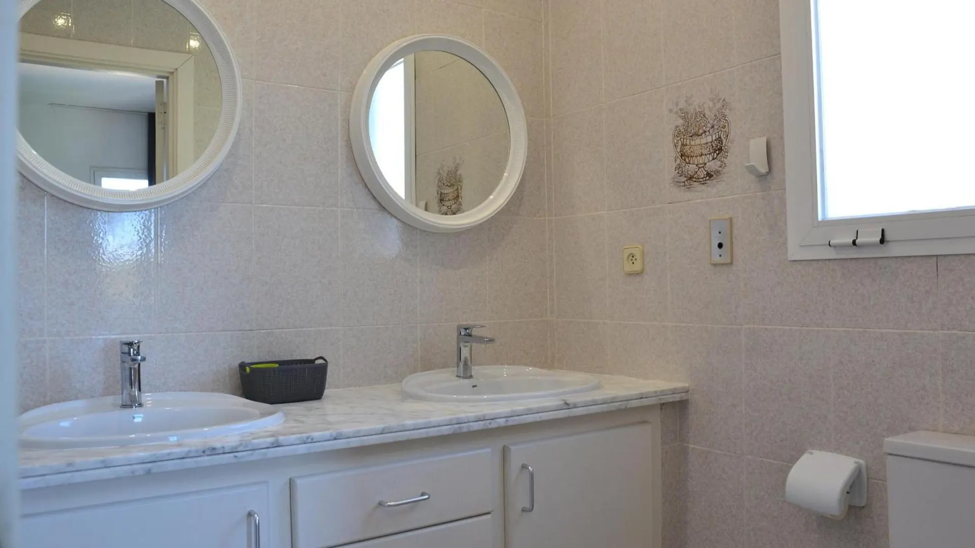 Casa Blanca A - L'Estartit, Roca Maura - Es-323-59 Apartment Spain